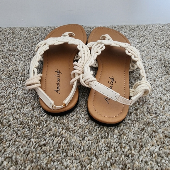American Eagle Sandals Women’s 7.5 Cream Braided Thong - Picture 2 of 7